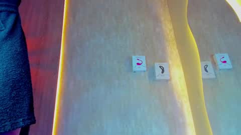 thaddeus king online show from February 2025 11:54:02 PM