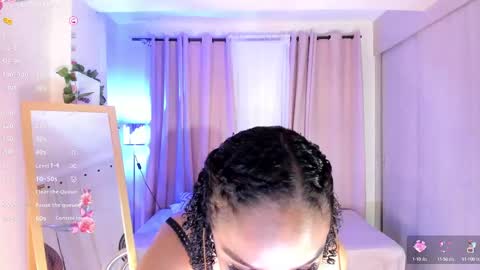 Snapshot of thais_dreams chatting on March 2025 12:17:01 PM Thais online show from March 2025 12:17:01 PM