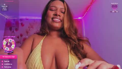 Snapshot of thais_waldrof chatting on March 2026 04:26:01 AM Andreina online show from March 2026 04:26:01 AM