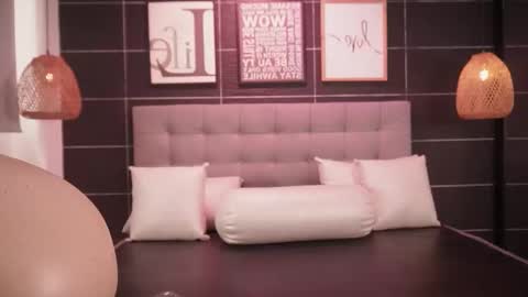 Thalia online show from November 2025 12:28:02 PM