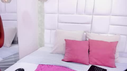 Thalia Nichols online show from February 2026 09:02:02 PM