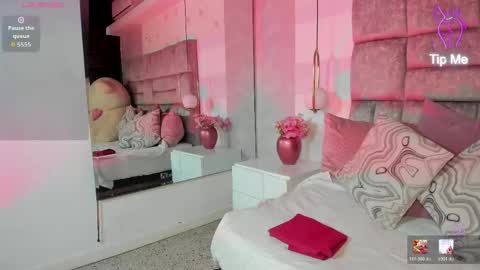 Thalia Nichols online show from June 2026 08:20:02 PM