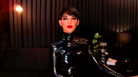 Snapshot of thalia_saint chatting on January 2025 09:07:01 AM Thalia Saint online show from January 2025 09:07:01 AM