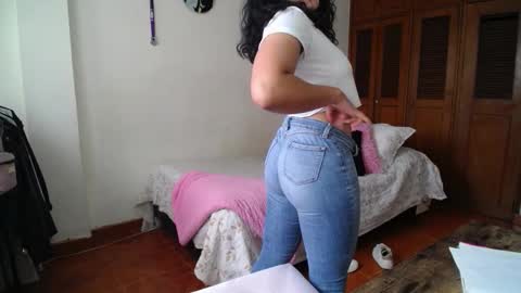    online show from September 2025 06:07:01 PM