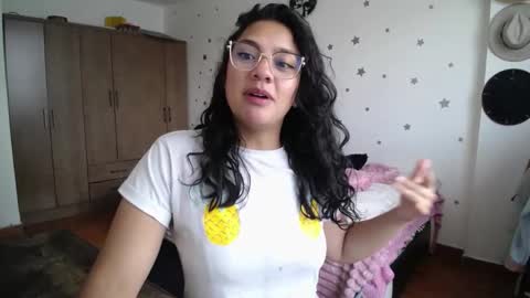    online show from December 2025 06:49:01 PM