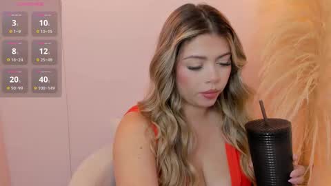 Snapshot of thaliafox_ chatting on March 2026 06:11:02 PM Thalia online show from March 2026 06:11:02 PM