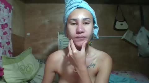 Snapshot of thaliaisslut chatting on April 2026 01:04:01 PM thalia powers online show from April 2026 01:04:01 PM