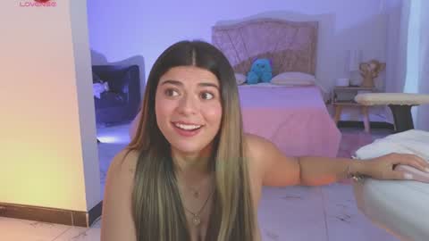 Snapshot of thamy_stark chatting on December 2024 10:11:01 PM Thamara online show from December 2024 10:11:01 PM