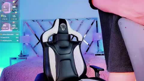 thanier_18 online show from March 2026 08:26:01 PM