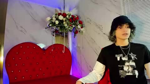 thanier_18 online show from June 2026 07:13:01 PM