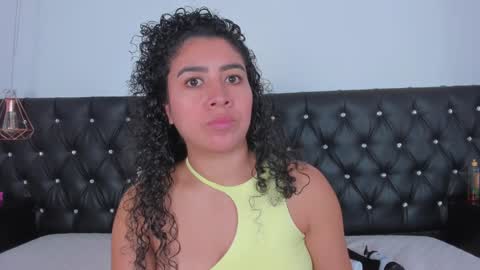 Snapshot of thara_webstter chatting on December 2024 02:53:01 PM thara webstter online show from December 2024 02:53:01 PM