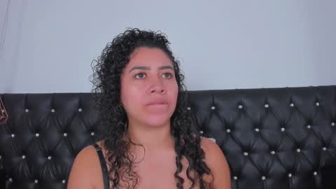 Snapshot of thara_webstter chatting on January 2025 02:47:01 PM thara webstter online show from January 2025 02:47:01 PM