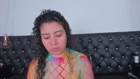 Snapshot of thara_webstter chatting on January 2025 11:42:02 AM thara webstter online show from January 2025 11:42:02 AM
