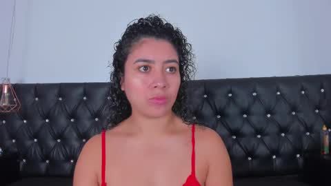 Snapshot of thara_webstter chatting on February 2025 11:40:02 AM thara webstter online show from February 2025 11:40:02 AM