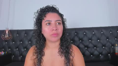 Snapshot of thara_webstter chatting on February 2025 11:35:02 AM thara webstter online show from February 2025 11:35:02 AM