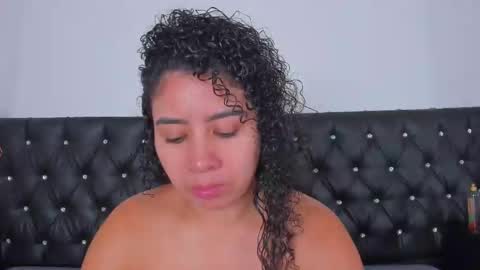 Snapshot of thara_webstter chatting on March 2025 02:51:01 PM thara webstter online show from March 2025 02:51:01 PM