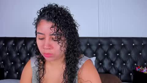 Snapshot of thara_webstter chatting on September 2025 12:05:02 PM thara webstter online show from September 2025 12:05:02 PM