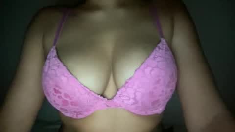 Melanie online show from October 2025 03:42:01 AM