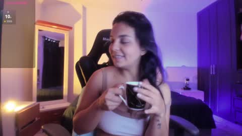Snapshot of thays_mawakye01 chatting on January 2025 10:49:02 PM Paola online show from January 2025 10:49:02 PM