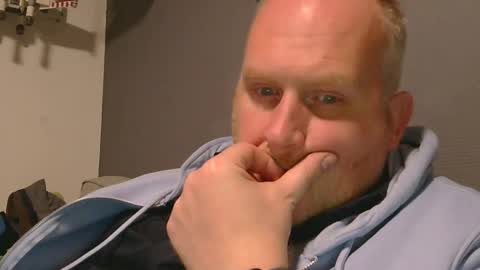 the007146368 online show from November 2025 07:14:02 PM