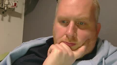 the007146368 online show from December 2025 07:40:02 PM