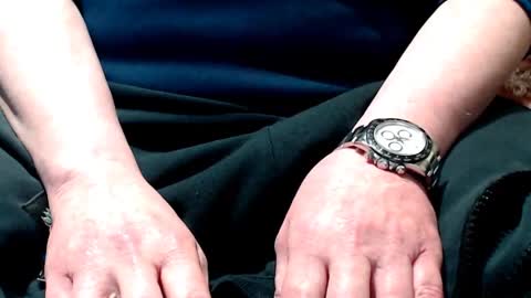 Snapshot of the1pocketrocket chatting on January 2025 12:52:02 AM the1pocketrocket online show from January 2025 12:52:02 AM