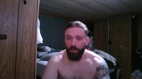 Snapshot of the4stringmotha chatting on April 2026 01:16:01 PM BiggerINalaska online show from April 2026 01:16:01 PM