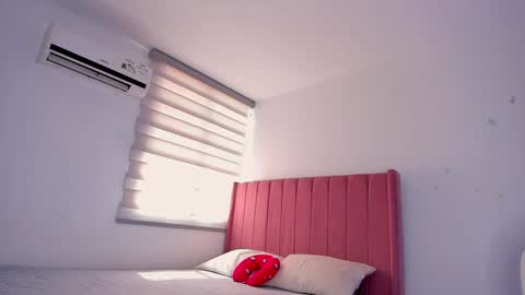 nina mirley online show from January 2025 04:02:01 PM