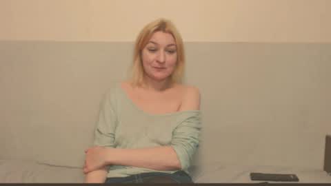 Snapshot of the_basic_instinctt chatting on May 2026 10:51:01 PM Eva online show from May 2026 10:51:01 PM