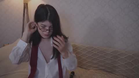 Snapshot of the_cure___ chatting on November 2025 09:05:02 PM EllaLyn online show from November 2025 09:05:02 PM