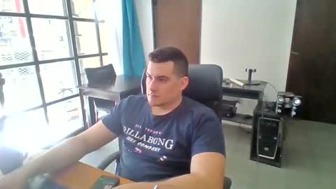 Snapshot of the_dark_knive_ chatting on October 2025 06:17:01 PM the_dark_knive_ online show from October 2025 06:17:01 PM