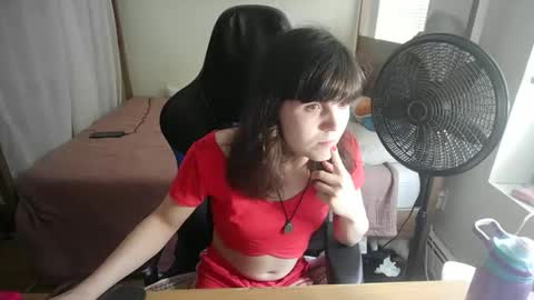 Snapshot of the_dough_nut chatting on April 2026 04:26:01 PM The Dough-Nut online show from April 2026 04:26:01 PM