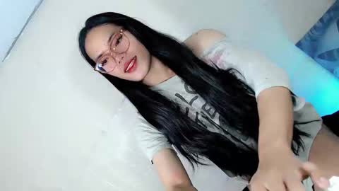 the_horny_bella online show from March 2026 06:28:01 AM