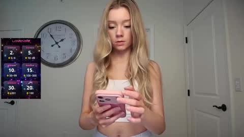 the_hotties online show from May 2026 07:53:02 PM