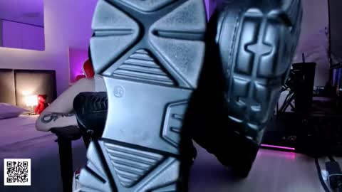 Snapshot of the_inamorata chatting on October 2025 09:48:02 PM Goddess Misha online show from October 2025 09:48:02 PM