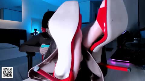 Snapshot of the_inamorata chatting on November 2025 05:50:02 PM Goddess Misha online show from November 2025 05:50:02 PM