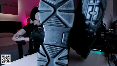 Snapshot of the_inamorata chatting on December 2025 09:09:02 PM Goddess Misha online show from December 2025 09:09:02 PM