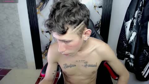 Snapshot of the_latin_boy02 chatting on November 2025 06:54:01 PM the_latin_boy02 online show from November 2025 06:54:01 PM