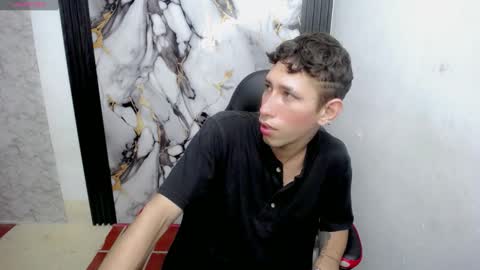 Snapshot of the_latin_boy02 chatting on December 2025 03:23:01 AM the_latin_boy02 online show from December 2025 03:23:01 AM