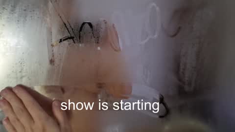 Anna online show from December 2025 01:22:02 AM