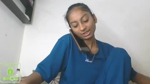 Snapshot of the_right_girl chatting on March 2025 07:10:01 AM Suzan Sexy online show from March 2025 07:10:01 AM