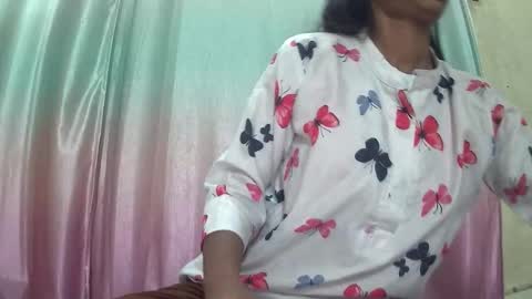 Suzan Sexy online show from November 2025 04:12:02 AM