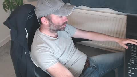 Snapshot of the_sensual_masturwait chatting on October 2025 07:11:01 PM the_sensual_masturwait online show from October 2025 07:11:01 PM