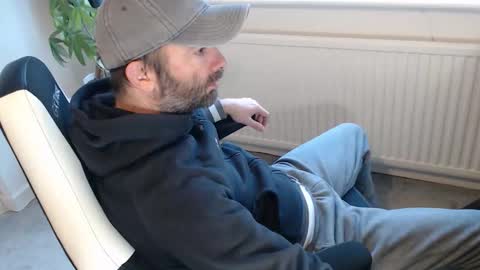 Snapshot of the_sensual_masturwait chatting on October 2025 07:08:01 AM the_sensual_masturwait online show from October 2025 07:08:01 AM