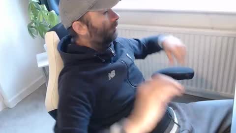 Snapshot of the_sensual_masturwait chatting on October 2025 07:20:02 AM the_sensual_masturwait online show from October 2025 07:20:02 AM