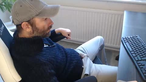 Snapshot of the_sensual_masturwait chatting on October 2025 07:30:01 AM the_sensual_masturwait online show from October 2025 07:30:01 AM