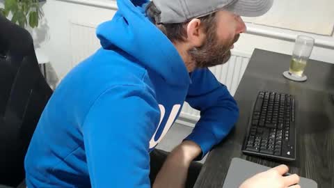 Snapshot of the_sensual_masturwait chatting on December 2025 07:48:02 AM the_sensual_masturwait online show from December 2025 07:48:02 AM