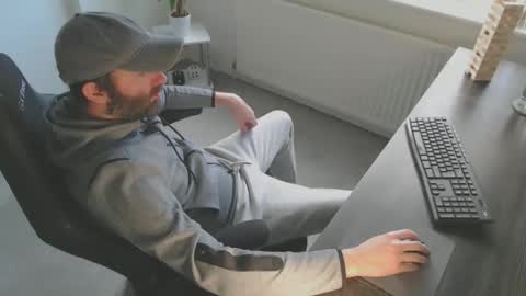 Snapshot of the_sensual_masturwait chatting on January 2026 01:26:01 PM the_sensual_masturwait online show from January 2026 01:26:01 PM