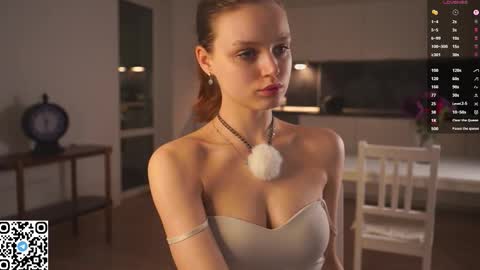 Snapshot of theadrewett chatting on September 2025 04:06:02 PM Emma online show from September 2025 04:06:02 PM
