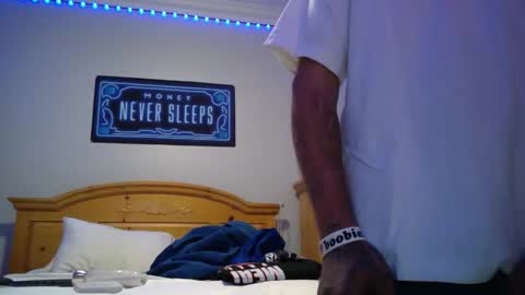 Snapshot of theamezcua98 chatting on October 2025 07:06:02 AM theamezcua98 online show from October 2025 07:06:02 AM